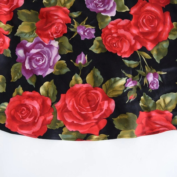 Vintage 90'S Victoria's Secret Black  & Red Floral 100% Silk Cami Tank Top S - Picture 7 of 12